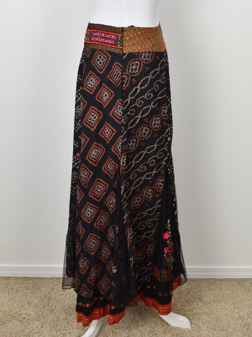 Label Ritu Kumar Maxi Skirt - 1 - Picture 5 of 10